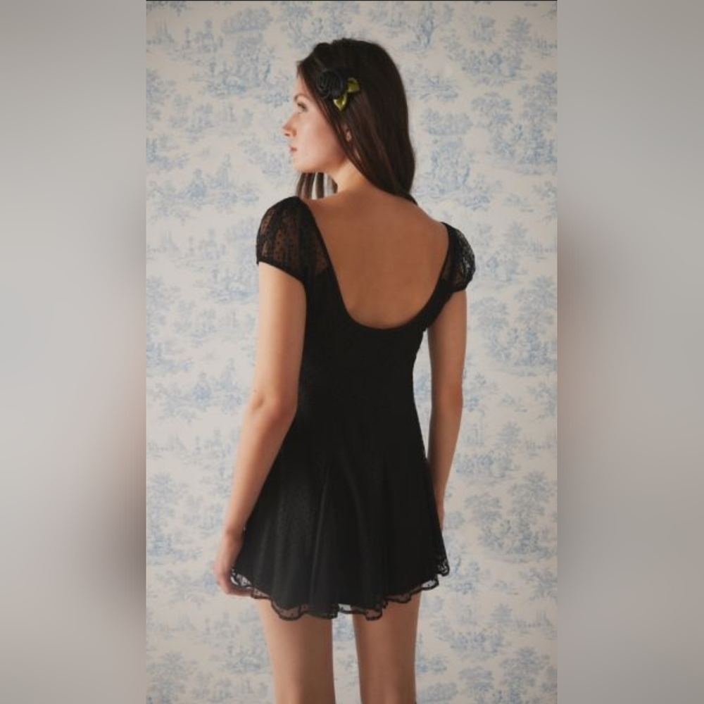 Kimchi Blue Becca Fit and Flare Mini Dress in Black - Picture 4 of 12